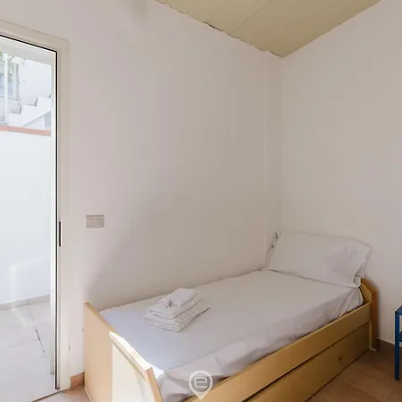 Estay - Beachside - Vista