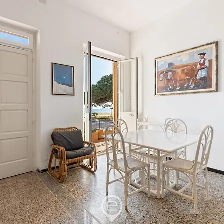 Estay - Beachside - Vista *